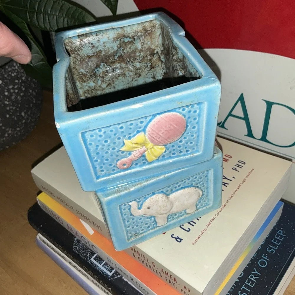Vintage Giftwares Nancy Pew Baby Planter Nursery Decor T8257 Pink Bear Ceramic